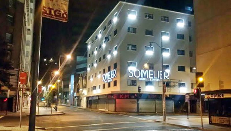 Hotel Sommelier Agustinas Сантьяго Экстерьер фото